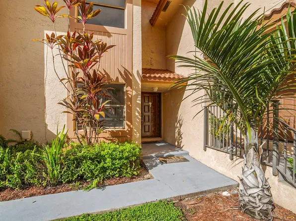 1013 SW 112th Terrace #1013, Pembroke Pines, FL 33025