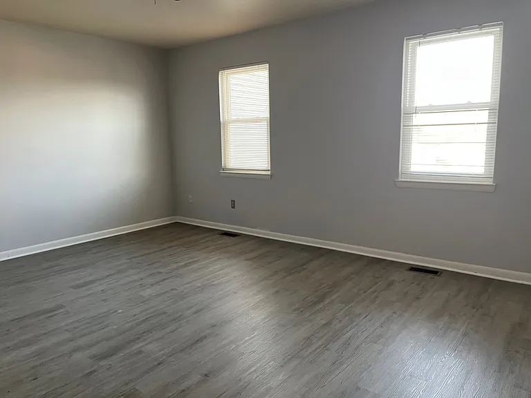 8 Appledowre Ct — Photo 12