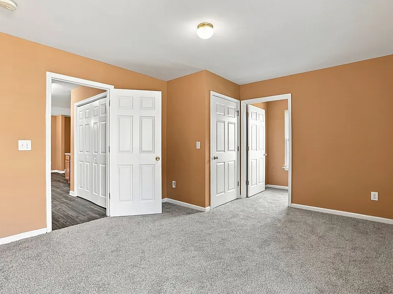 926 Oakshire Cir — Photo 16