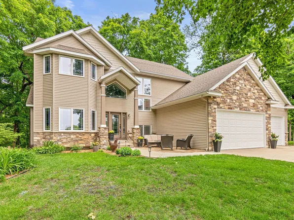 5450 Raven Point Rd, Prior Lake, MN 55372