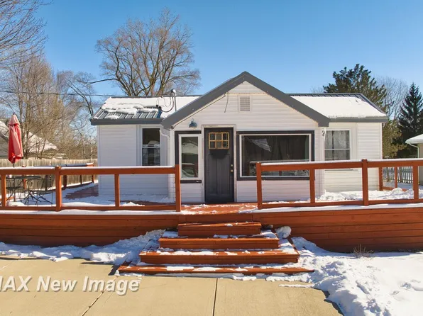 2845 Weigl Rd, Saginaw, MI 48609