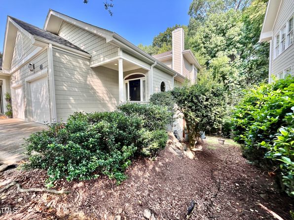 212 Columbia Pl W, Chapel Hill, NC 27516
