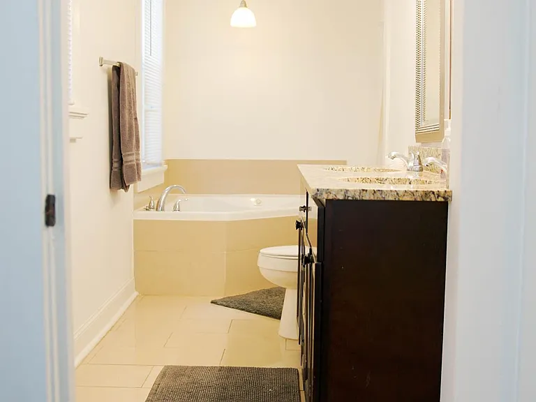 2722 S Carrollton Ave #C3 — Photo 48