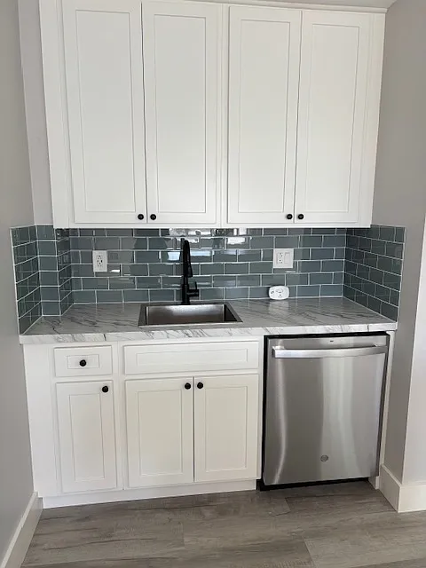Full size dishwasher