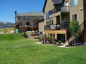 3rd image of 177 Lakeside Ct