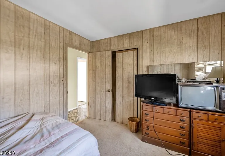 204 Tryon Pl — Photo 26