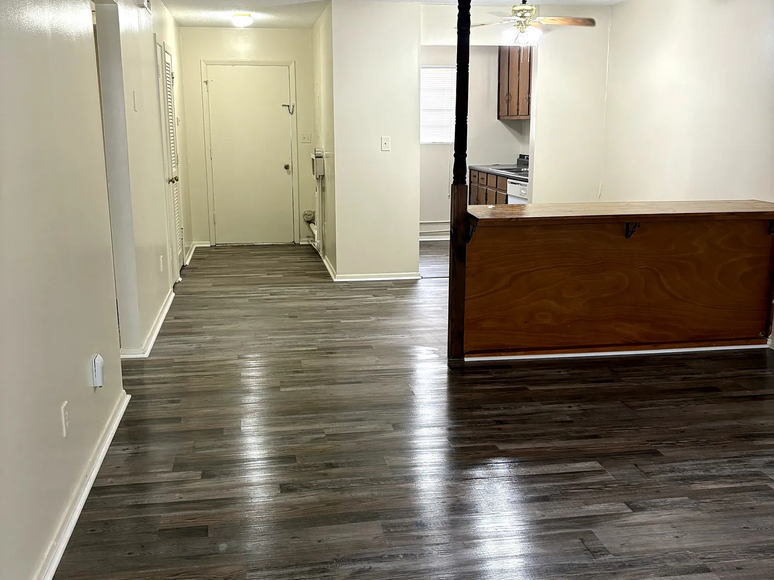 2 bed, 1.5 bath, 1000 sqft, $950 — Photo 3