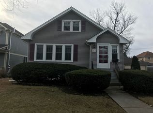 262 E 2nd St, Elmhurst, IL 60126