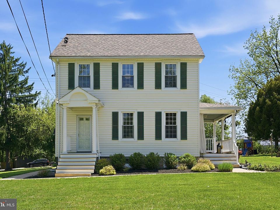 1st image of 19 Timber Grove Rd