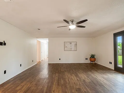 3 bed, 1870 sqft, $2,500 — Photo 3