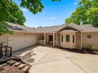 564 Marina Dr, Lake Sherwood, MO 63357