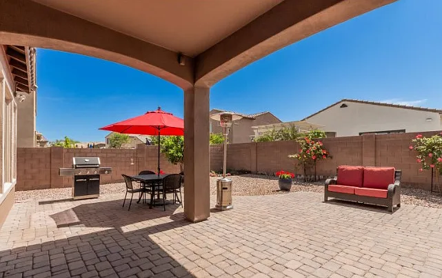 3269 E Ironside Ln — Photo 6