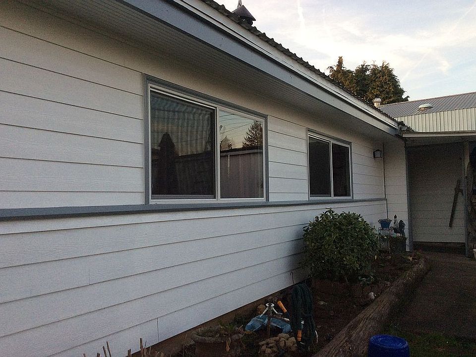 2nd image of 2857 Main St
