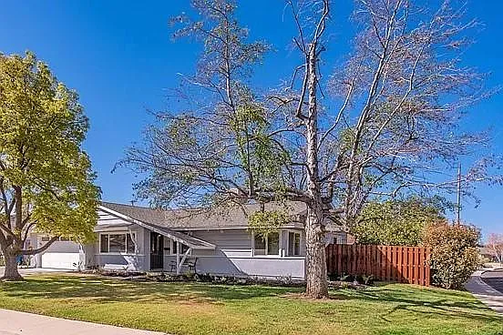 1351 Valjean Ave — Photo 1