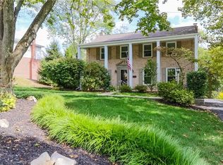 1276 Rolling Meadow Rd, Pittsburgh, PA 15241