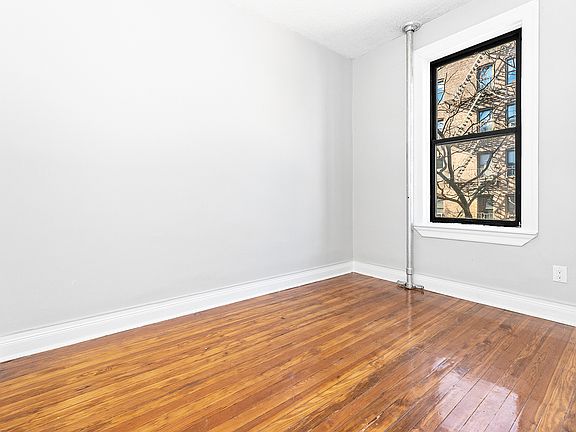 4th image of 555 W 170th St #47B