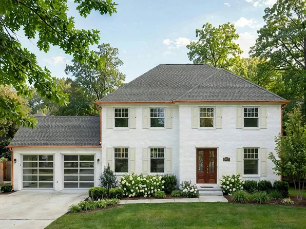9617 Falls Bridge Ln, Rockville, MD 20854