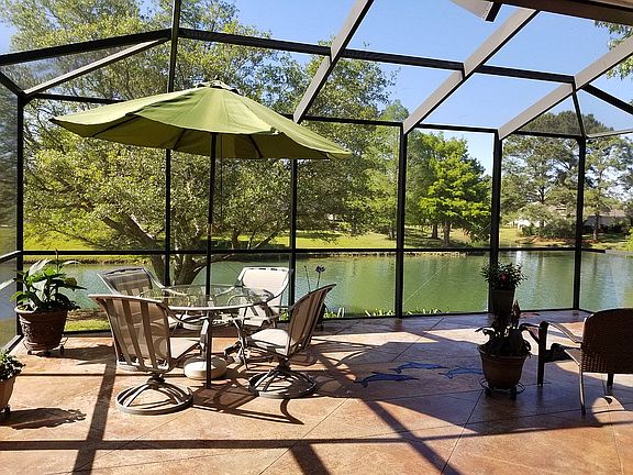 Enjoy entertaining here