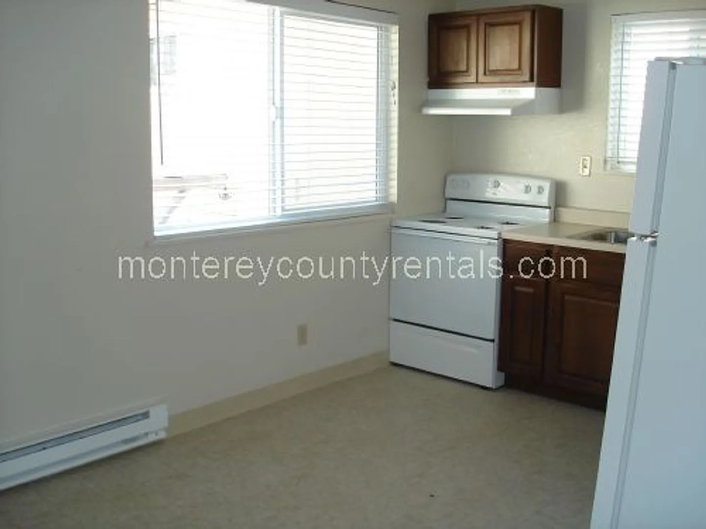 812-814 Laine St — Photo 3