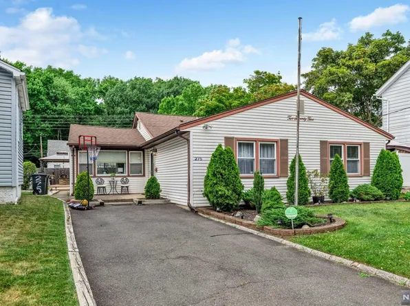 275 Falmouth Ave, Elmwood Park, NJ 07407