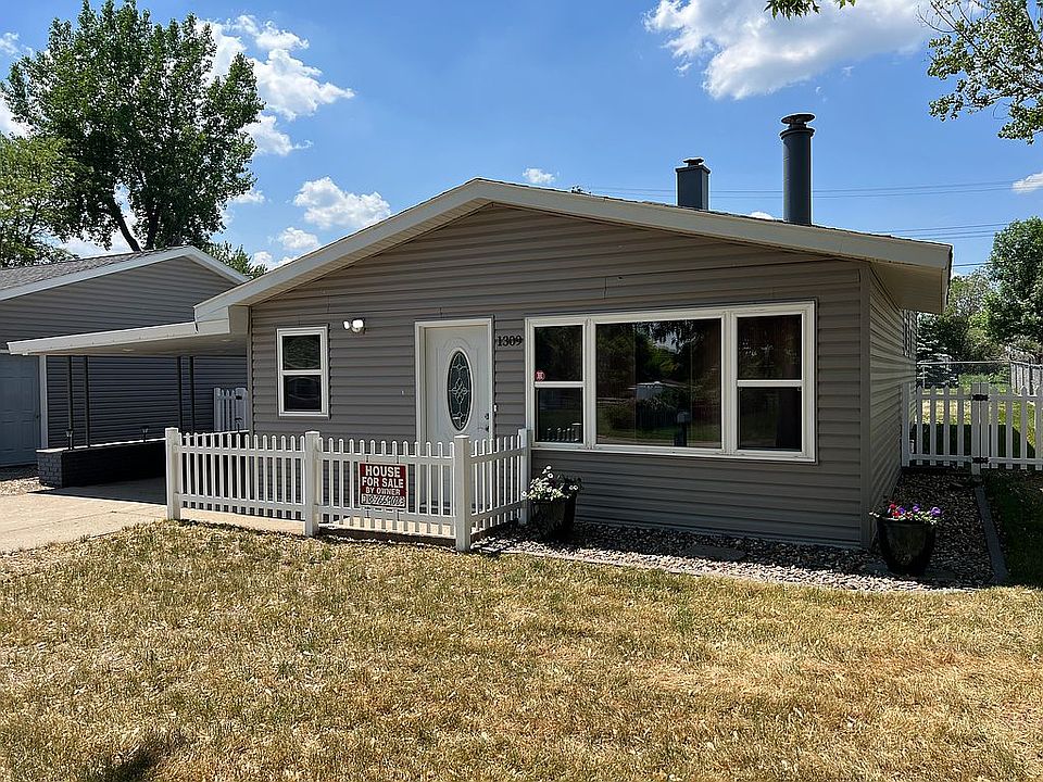 1309 Park Blvd, Mobridge, SD 57601 Zillow