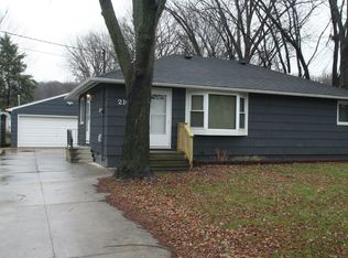 2107 16th St SE, Rochester, MN 55904