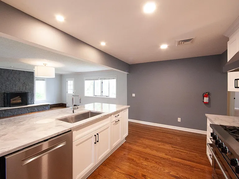 30 Chestnut Hill Pl — Photo 7
