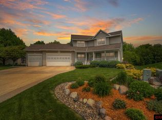 2252 Aspen Ln, North Mankato, MN 56003
