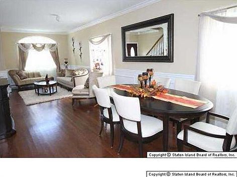 3rd image of 270 Greencroft Ave