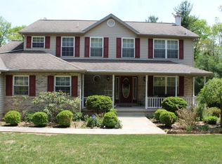 6352 Overlook Dr, Kunkletown, PA 18058