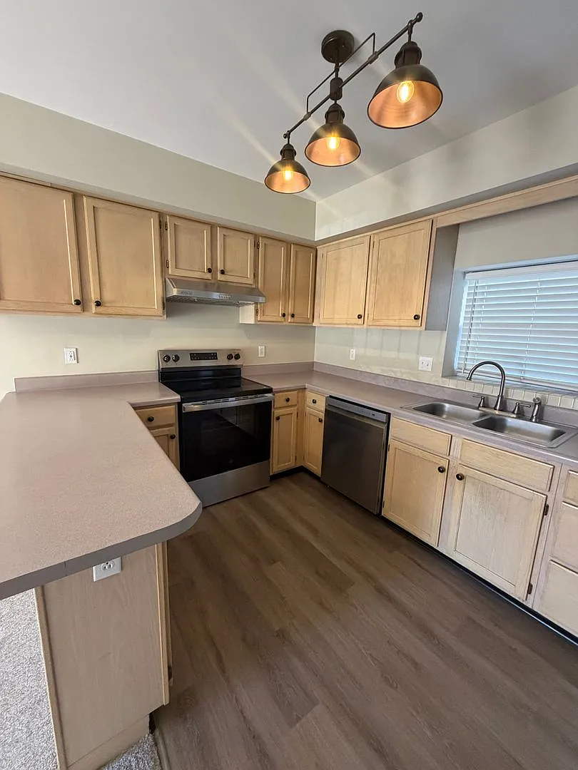 Apartment Available in the Beautiful Downtown Clarksville! — Photo 4