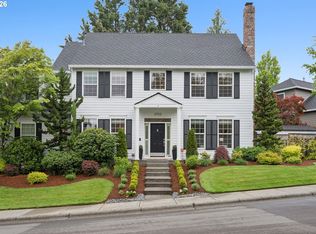 3722 NW Loriann Dr, Portland, OR 97229