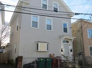 32 Swift St, Lowell, MA 01852
