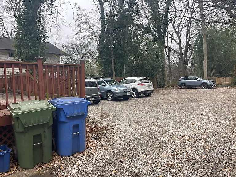Highland Ave NE, 890 — Photo 15
