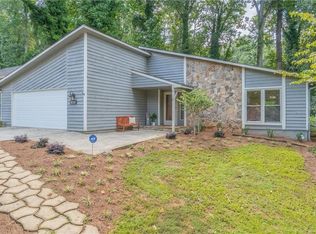 936 Park Forest Dr NW, Lilburn, GA 30047