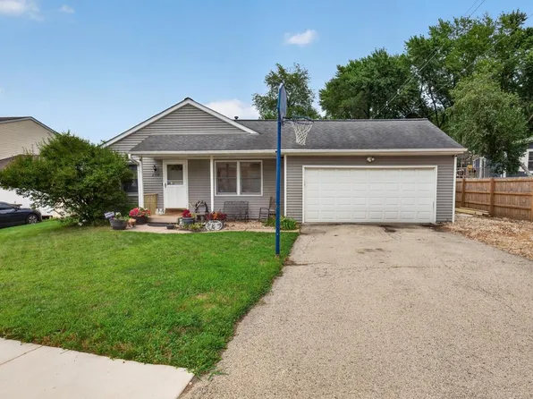 2984 16th St, Rockford, IL 61109