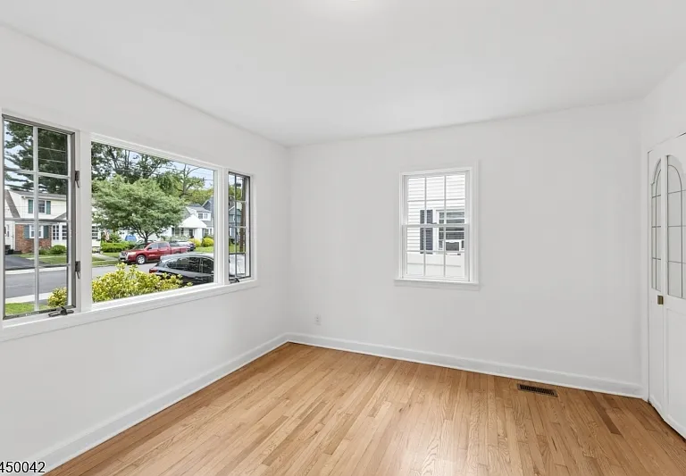 149 Severin Ct — Photo 13