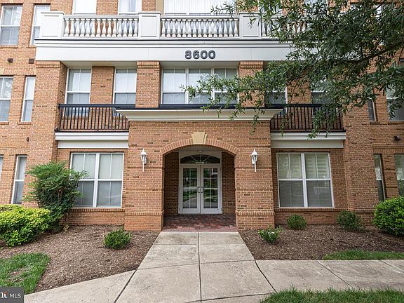3rd image of 8600 Liberty Trl Unit 306