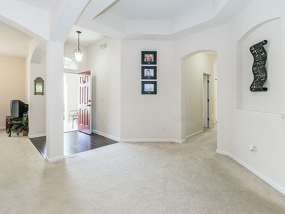 4th image of 505 Menorca Pl