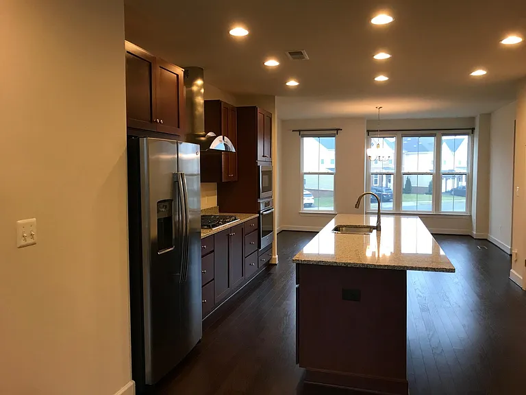 42314 Rockrimmon Ter — Photo 5