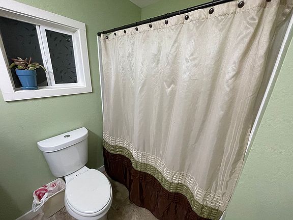 Bathroom 2 (remodel 2021)
