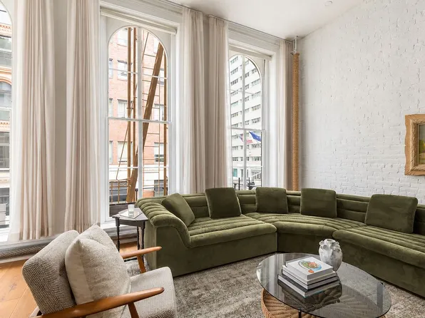 132 Duane St APT 2, New York, NY 10013