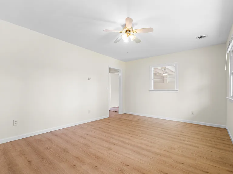 2389 Jefferson Hwy — Photo 5