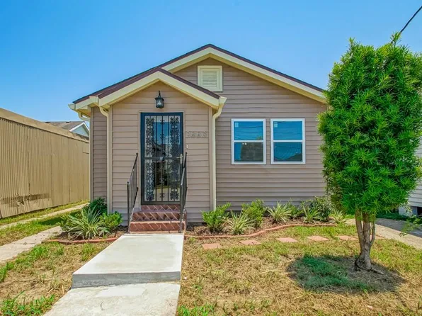 2663 Touro St, New Orleans, LA 70119
