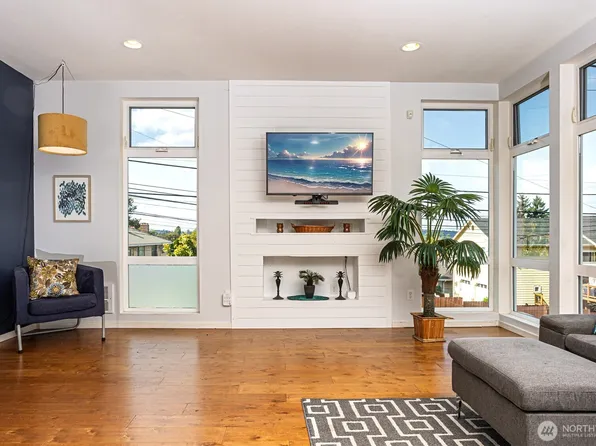 5001 S Fletcher Street, Seattle, WA 98118