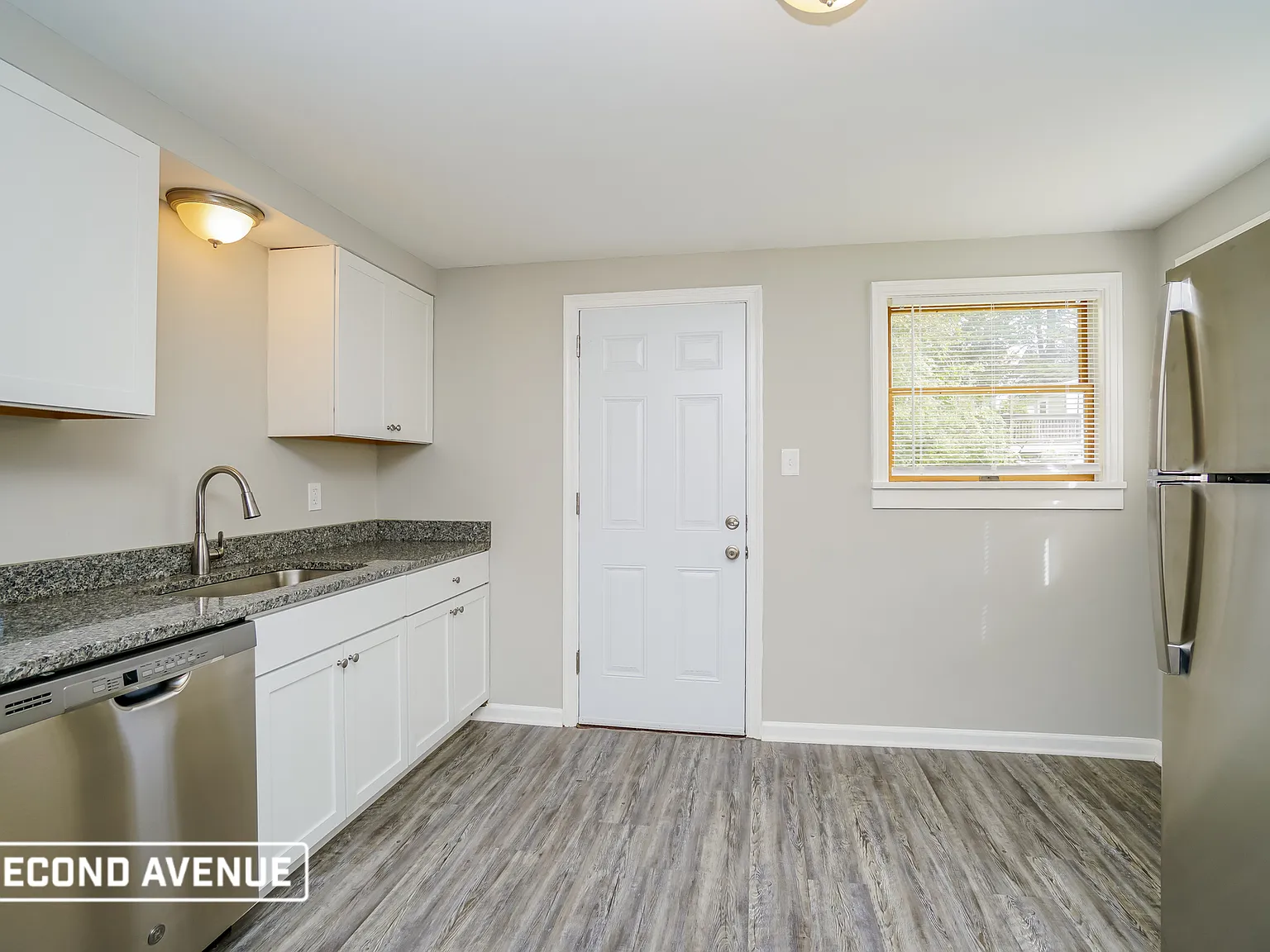 3 bed, 1.0 bath, 1652 sqft, $1,495 — Photo 3
