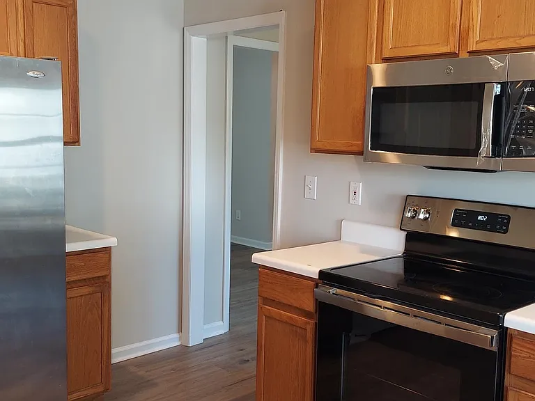 2106 Sapling Ct — Photo 10