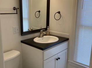 1332 Quarry Ave NW APT 2, Grand Rapids, MI 49504