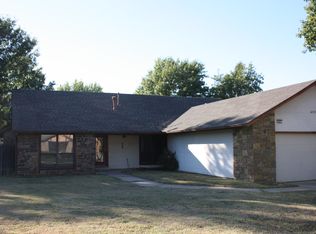 400 S Hemlock Ave W, Broken Arrow, OK 74012