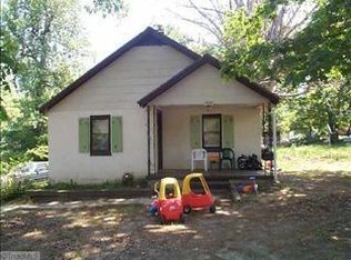 1018 Willard St, Greensboro, NC 27405